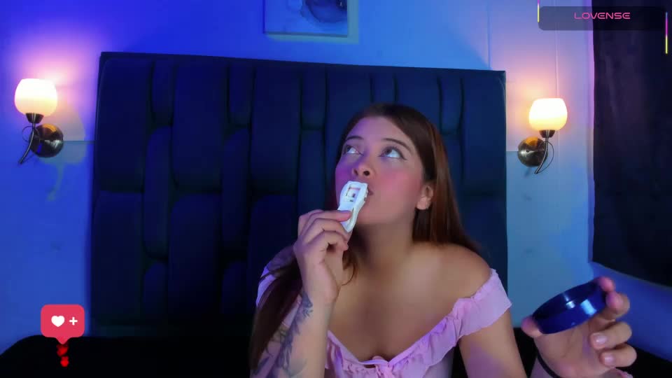 zoe_axel1 Webcam Chat September 21, 2026