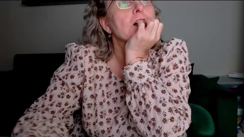 joannaandneighbour Webcam Chat September 22, 2026