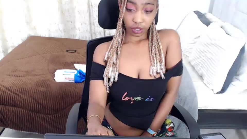 thee_habibah Webcam Chat September 22, 2026