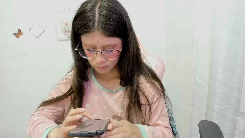 zooeybelair Webcam Chat September 22, 2026