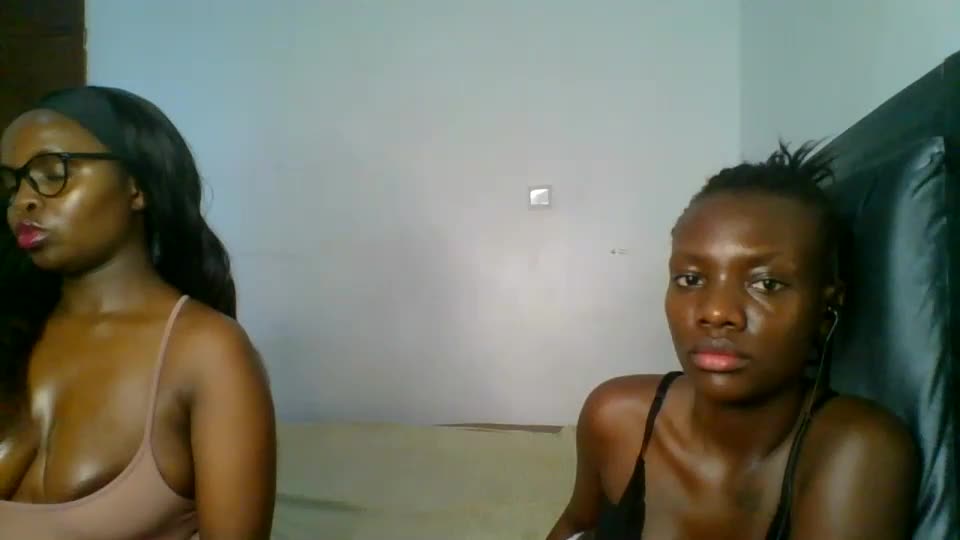 peach_ebonny Webcam Chat September 23, 2026