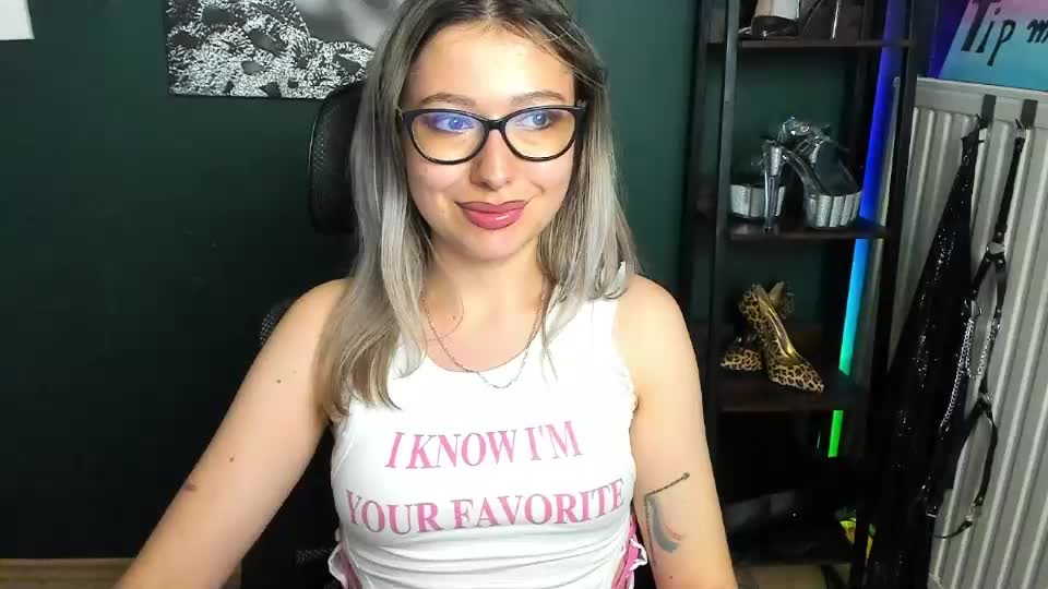 heidi_pleasure Webcam Chat September 23, 2026
