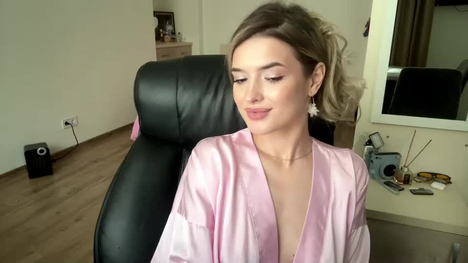 madelenequirk Webcam Chat September 23, 2026