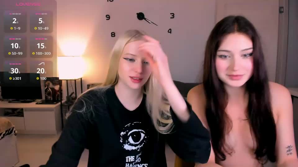 two_bitches666_77 Webcam Chat September 23, 2026