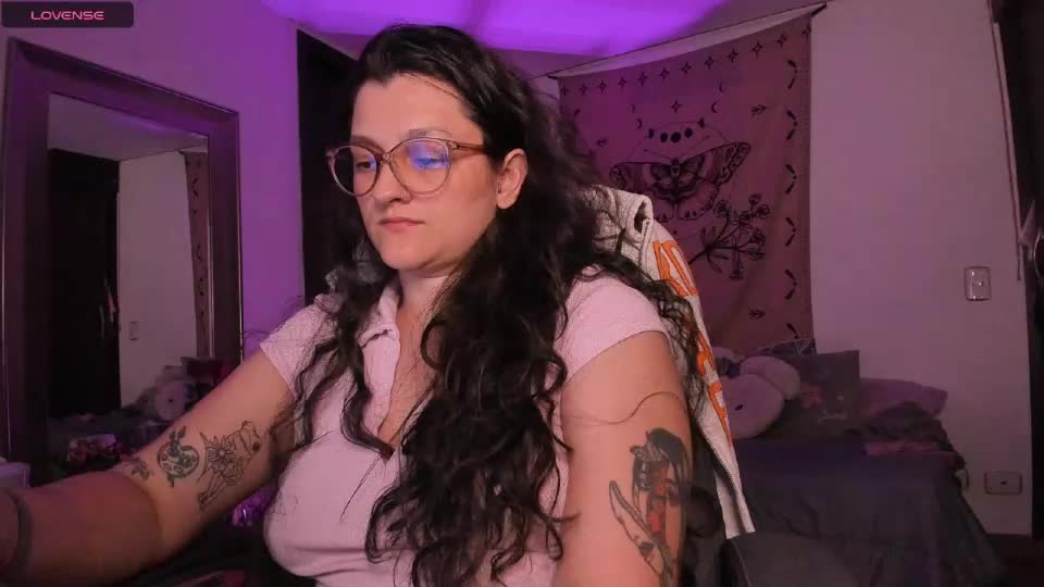 _peach__ Webcam Chat September 23, 2026
