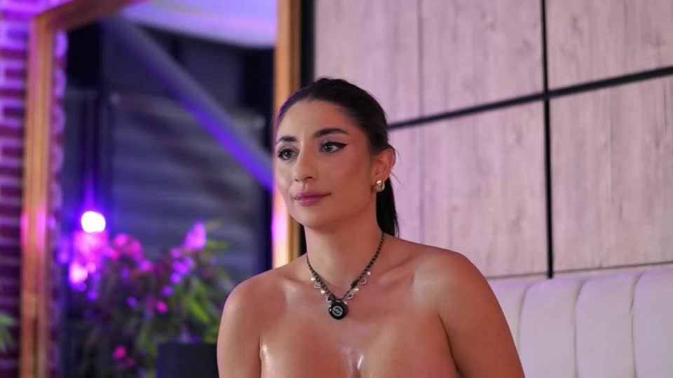 chloeesin Webcam Chat September 23, 2026