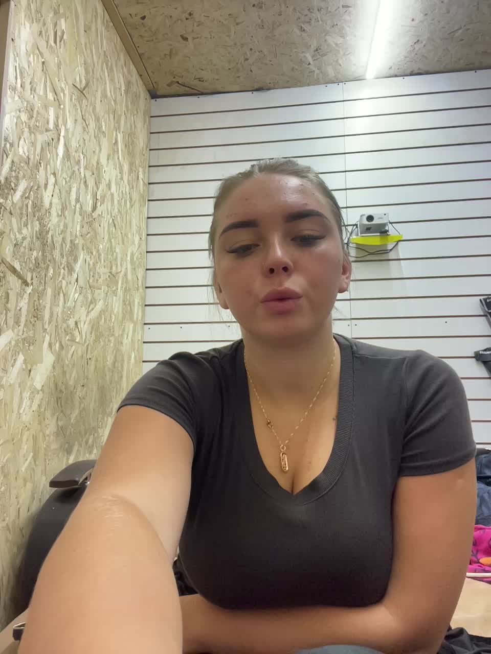 Kiss_999 Webcam Chat September 23, 2026