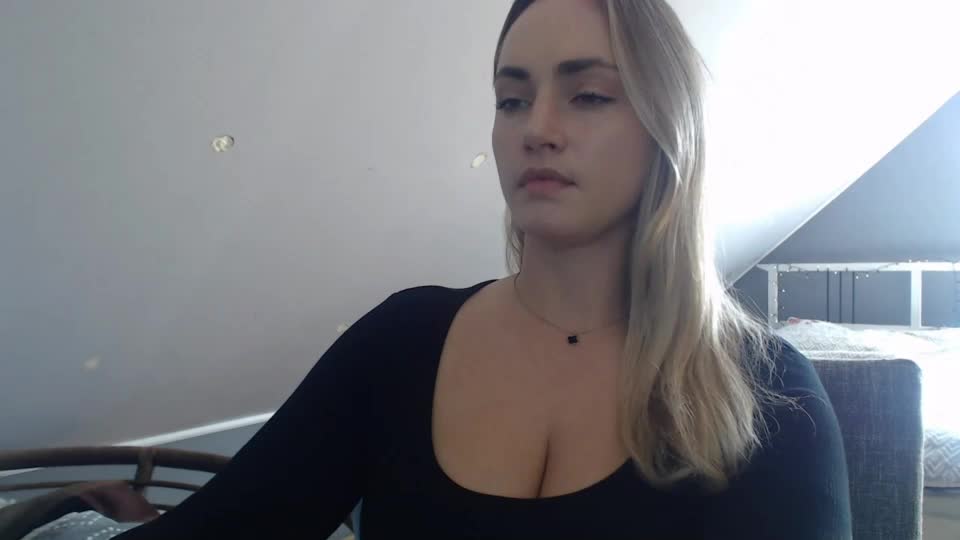 scarlettxblonde Webcam Chat September 24, 2026
