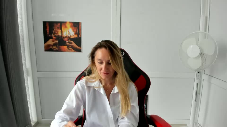 elinarosee Webcam Chat September 24, 2026