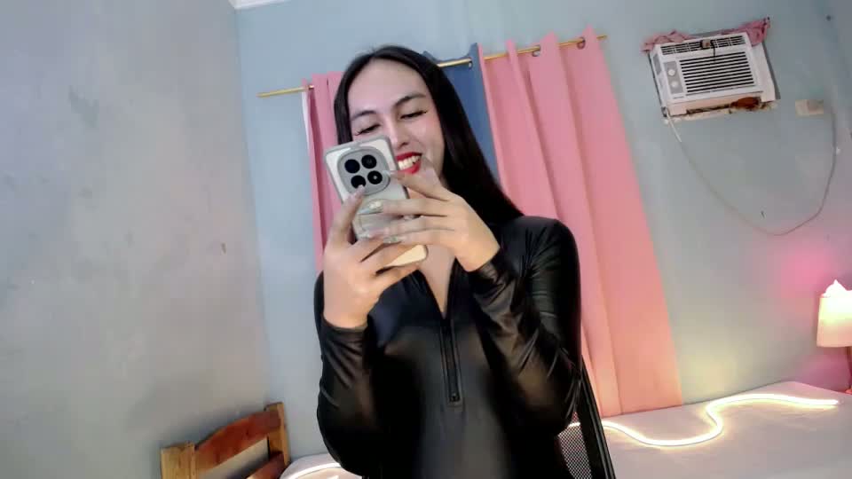queen_danaya Webcam Chat September 24, 2026