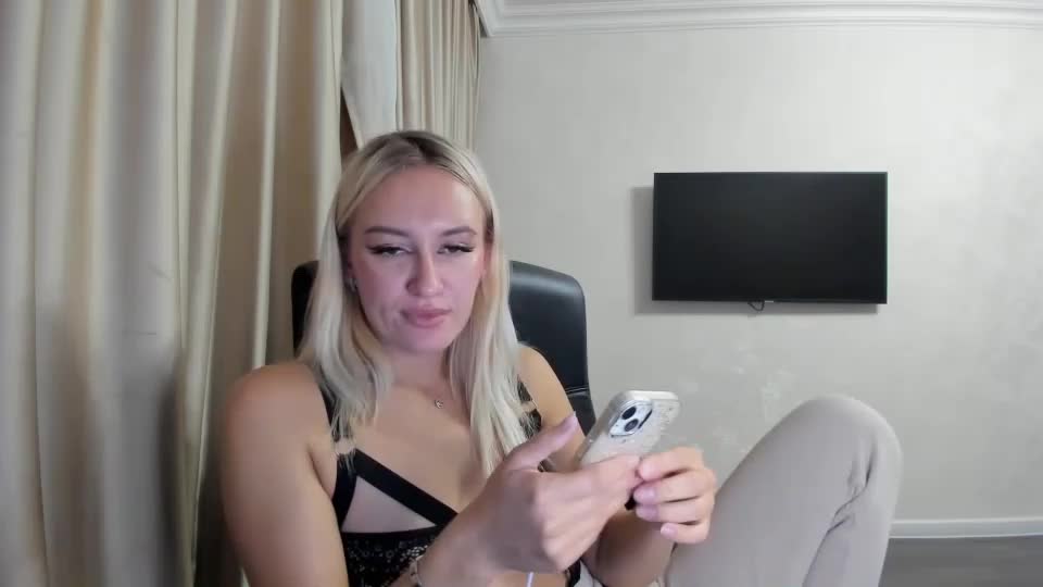 mismilla1 Webcam Chat September 24, 2026
