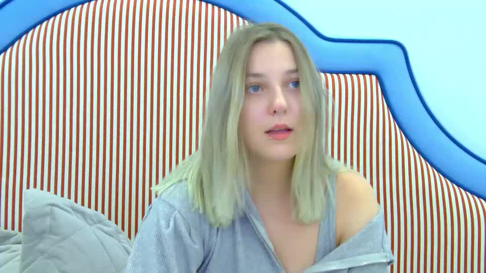 tinaburton Webcam Chat September 24, 2026