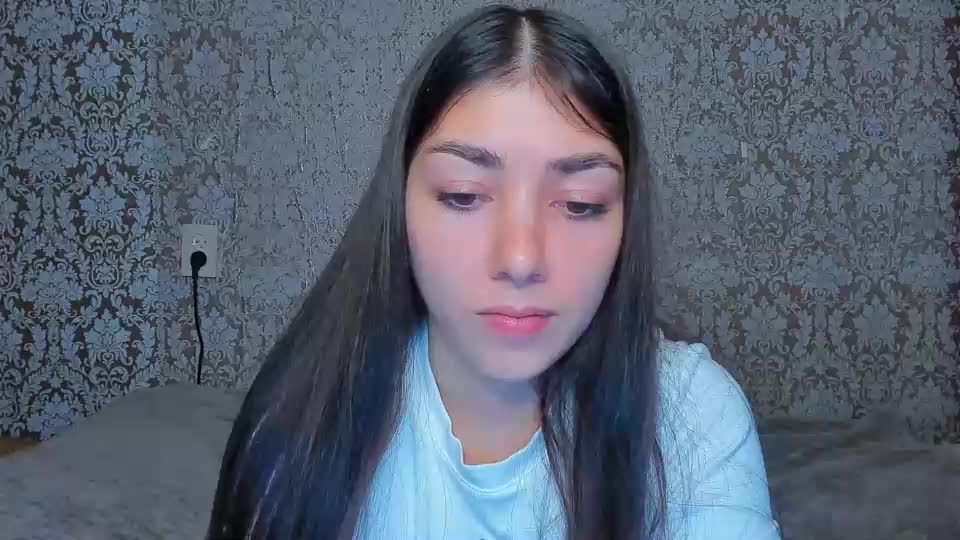 adrianakuiper Webcam Chat September 24, 2026