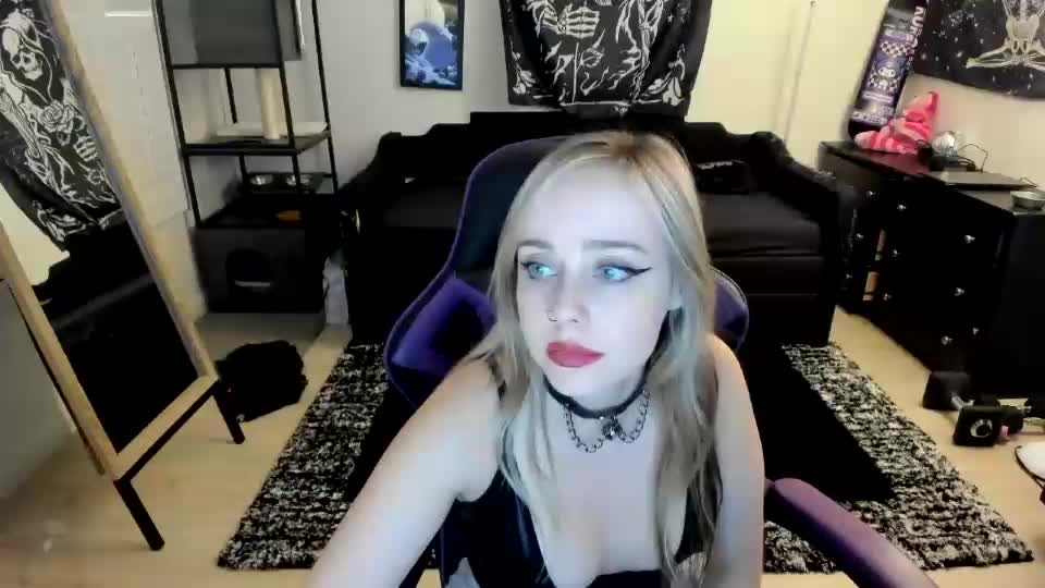luna_lovelyy Webcam Chat September 24, 2026