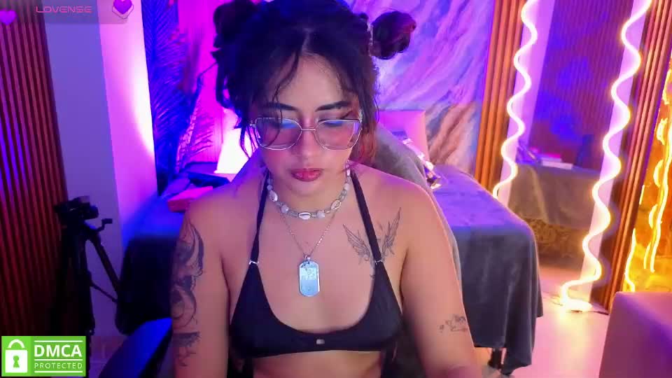 kristen_tay Webcam Chat September 24, 2026