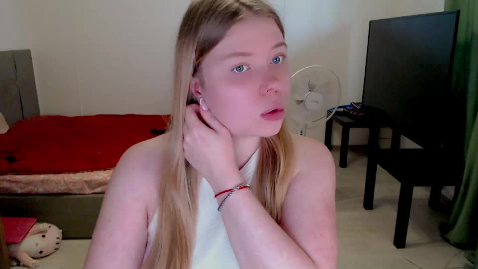 kitten_jenny01 Webcam Chat September 25, 2026
