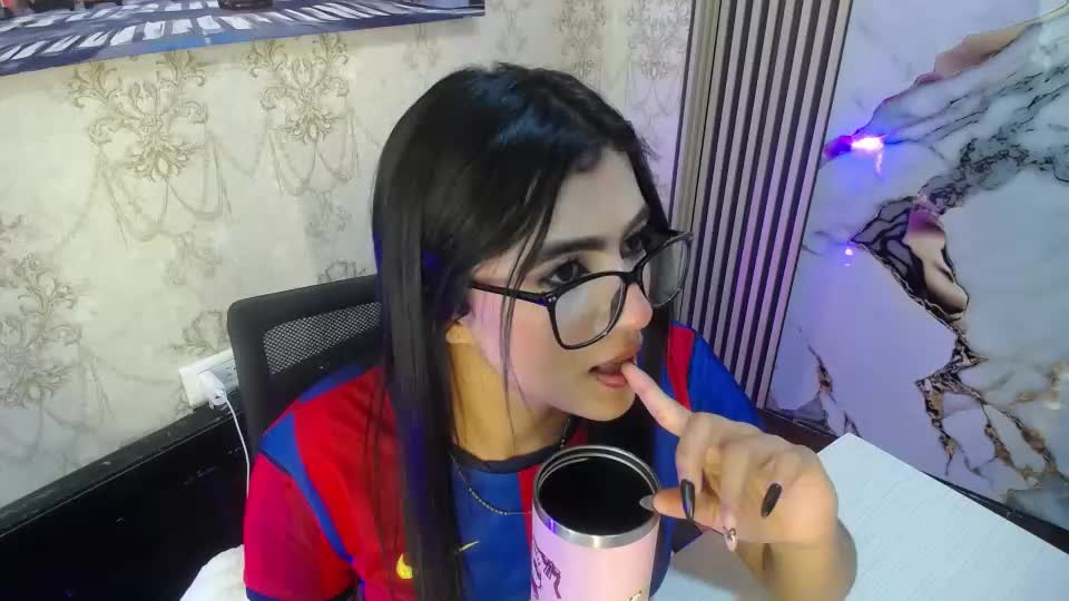 holly_watson_ Webcam Chat September 25, 2026