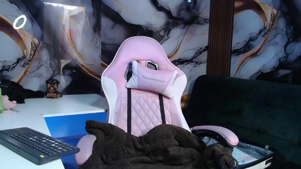 _weird_sativa Webcam Chat September 25, 2026