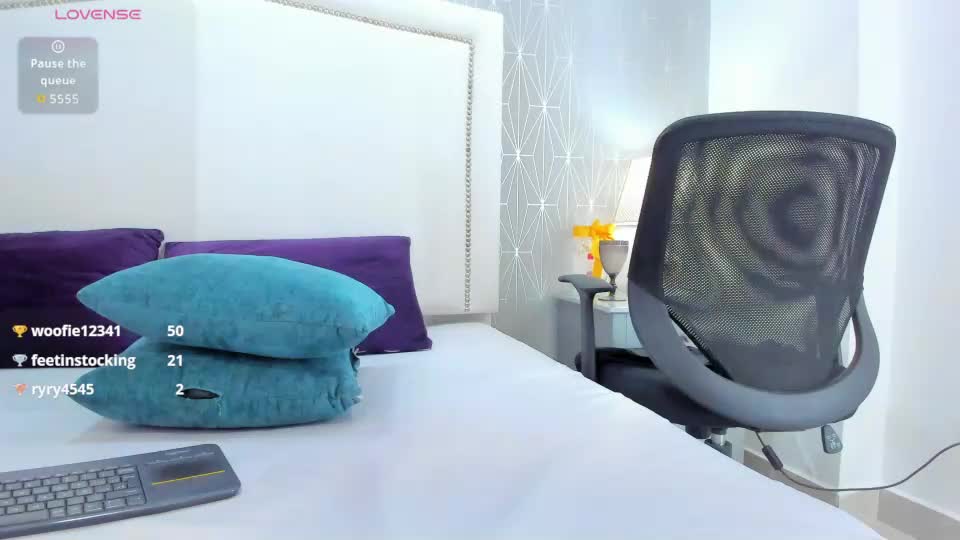 _peach1_ Webcam Chat September 25, 2026