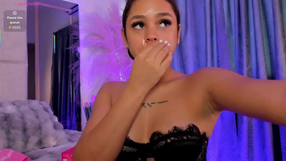 carolinefyre Webcam Chat September 25, 2026