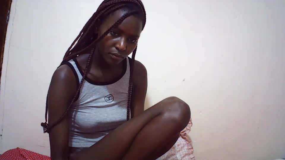 queen_0012 Webcam Chat September 25, 2026