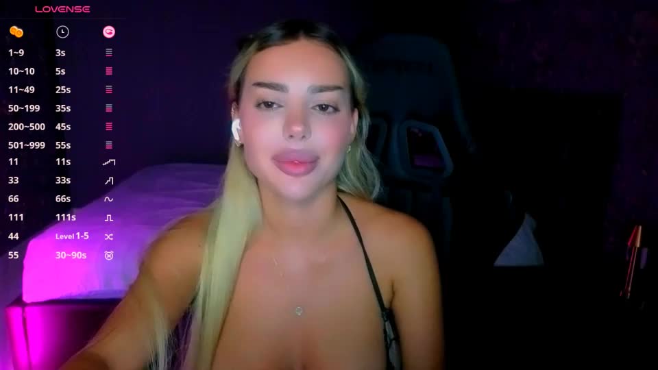 ayla_demir Webcam Chat September 25, 2026