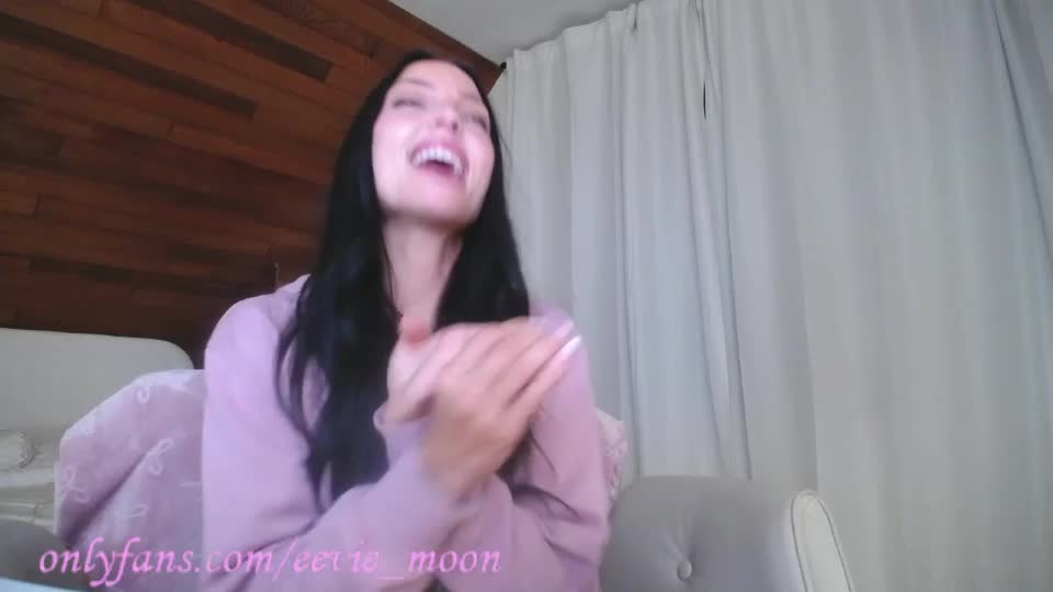 eevie_moon Webcam Chat September 25, 2026