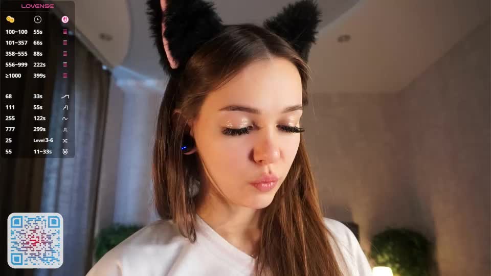 auroralowen Webcam Chat September 26, 2026