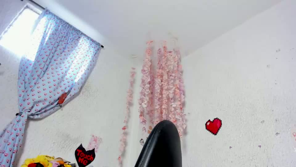 emilycollei Webcam Chat September 26, 2026