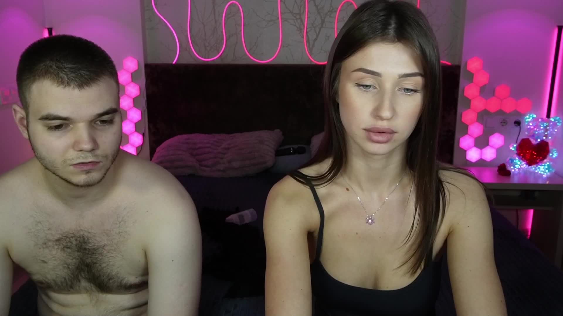 VikkiAndGeorge Webcam Chat September 27, 2026