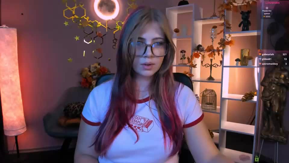 mia_lay Webcam Chat September 28, 2026