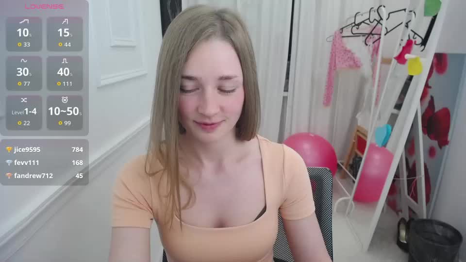 bree_sky Webcam Chat September 29, 2026