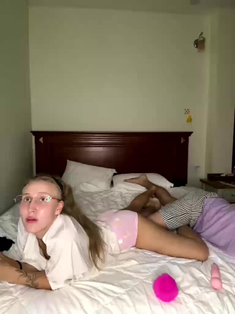 Durnaya_kis Webcam Chat September 30, 2026