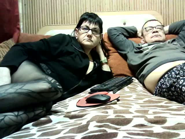 coupleofcoolx Webcam Chat September 30, 2026