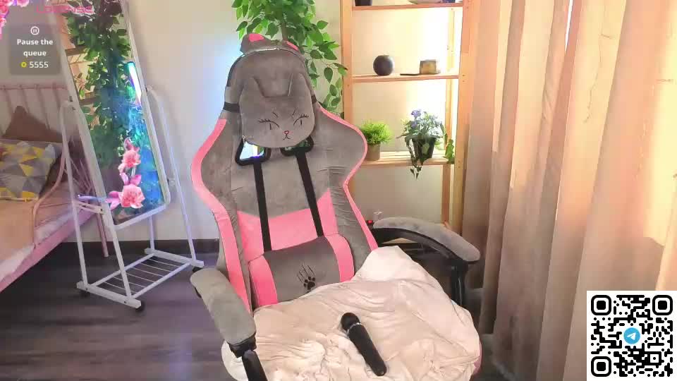 alice_mirac1e Webcam Chat October 3, 2026