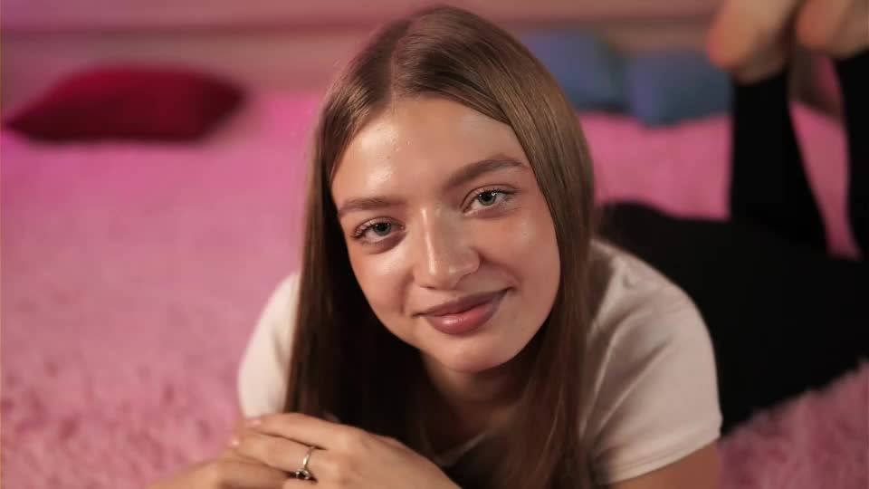 naomimayr Webcam Star October 3, 2026