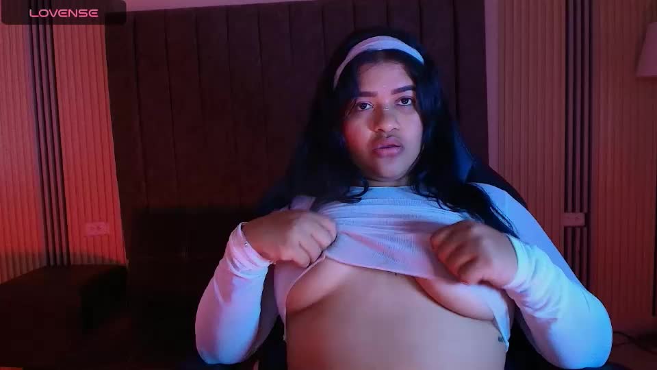 isabella_fer Webcam Chat October 3, 2026