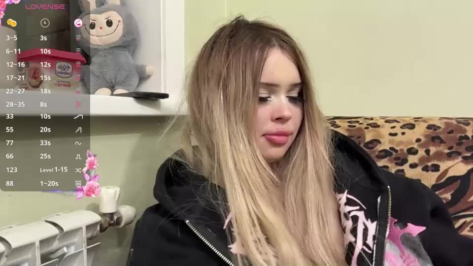 lavender_hazeee Webcam Chat October 3, 2026