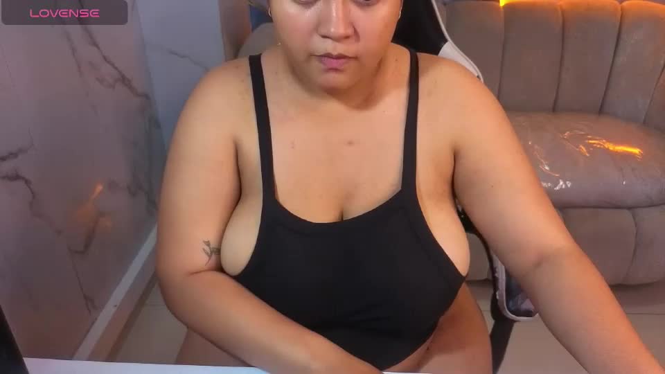 scarleett_tx Webcam Chat October 3, 2026