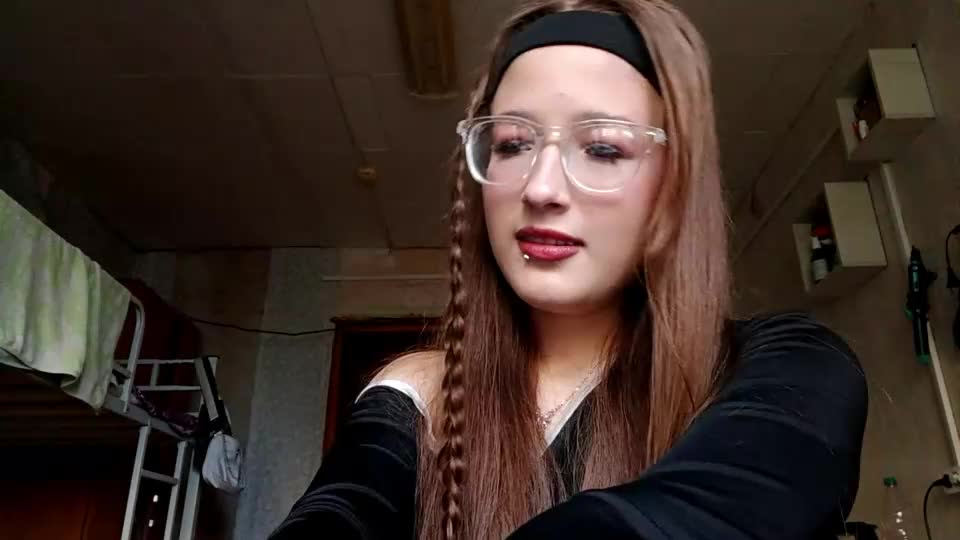 cherryfizzee Webcam Chat October 4, 2026