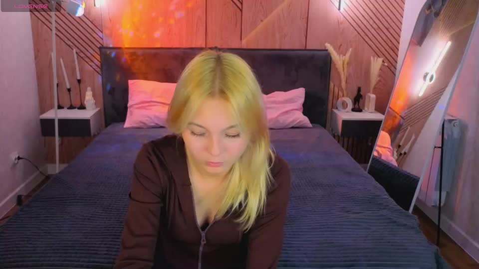 clara_schneider0 Webcam Chat October 4, 2026