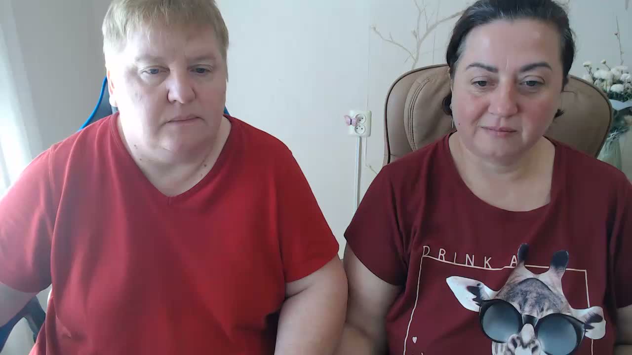 XMollyJaneEX Webcam Chat October 4, 2026