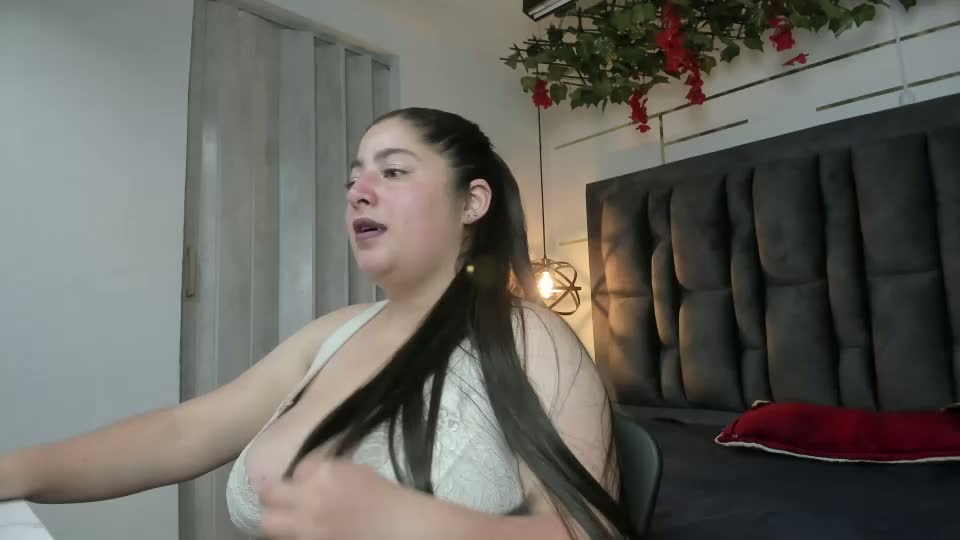 mia_evans___ Webcam Chat October 4, 2026