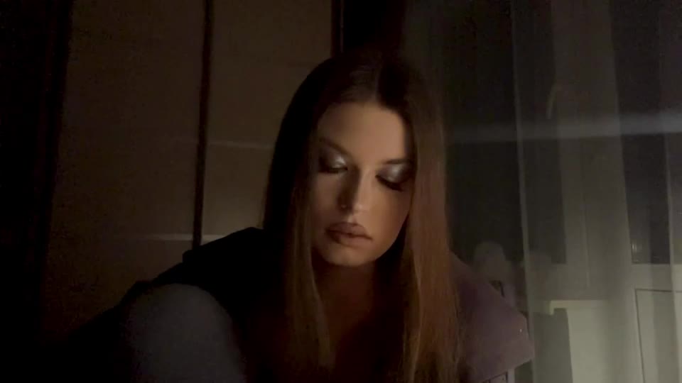 ilonasalyer Webcam Chat October 4, 2026