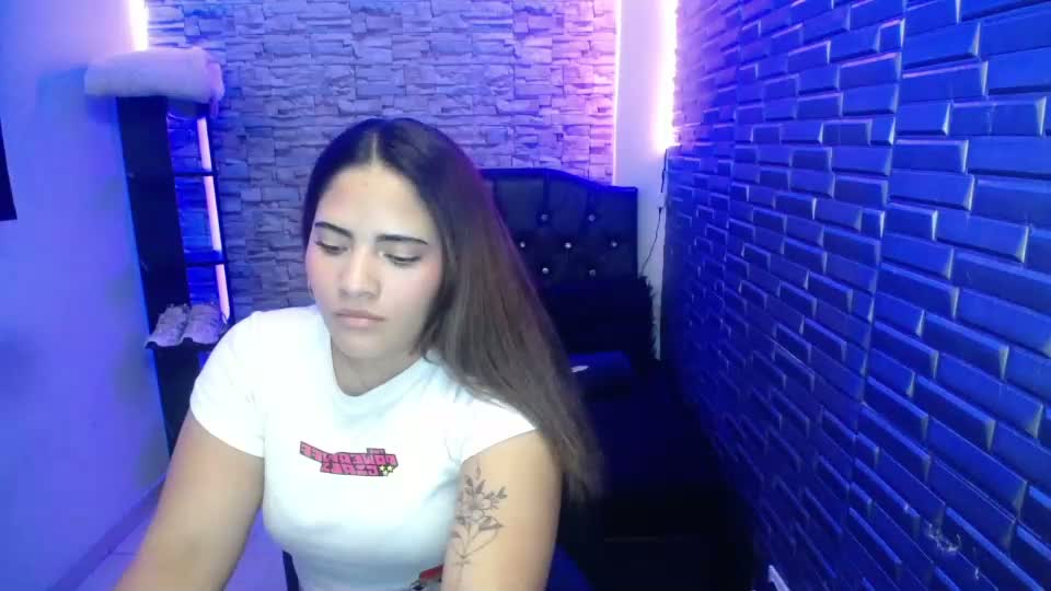 aisha_fire Webcam Chat October 4, 2026