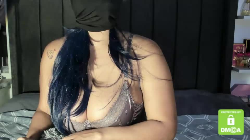 esmeralda_qamar Webcam Chat October 4, 2026