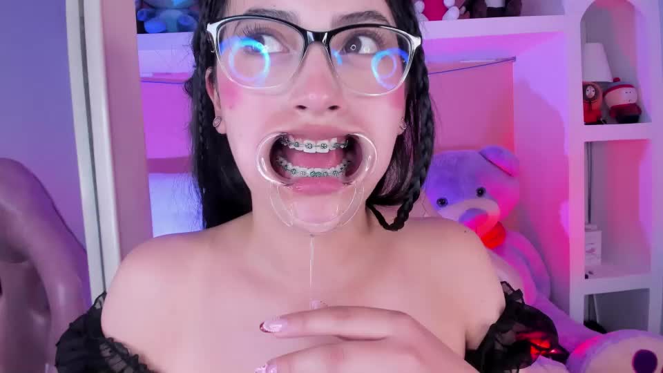 foxy_alessia Webcam Chat October 4, 2026
