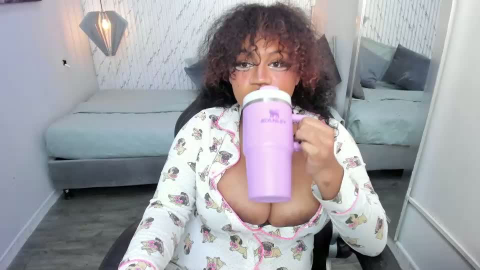 mika__moon_ Webcam Chat October 4, 2026