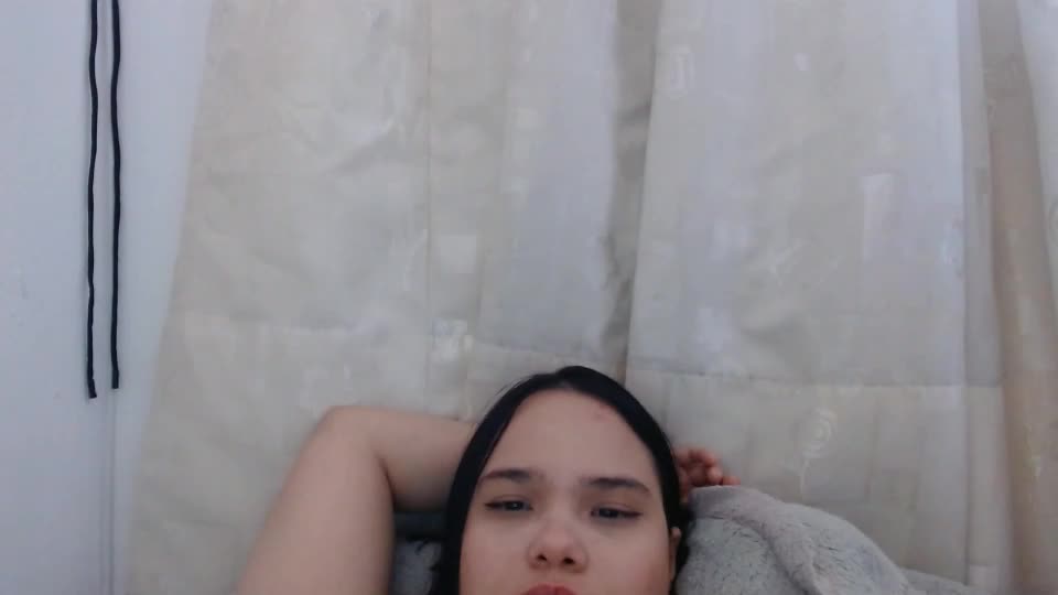 nicolle_jenifer Webcam Chat October 4, 2026