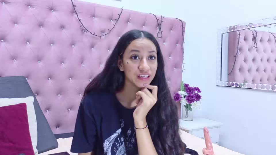 meganbaby1 Webcam Star October 4, 2026